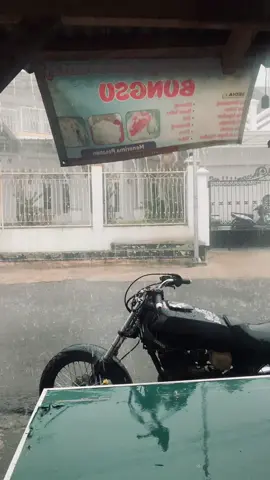 Tiris jii #rxking #byangkerok135 #rxkingbyangkerok #fypage #rxkinghitam 