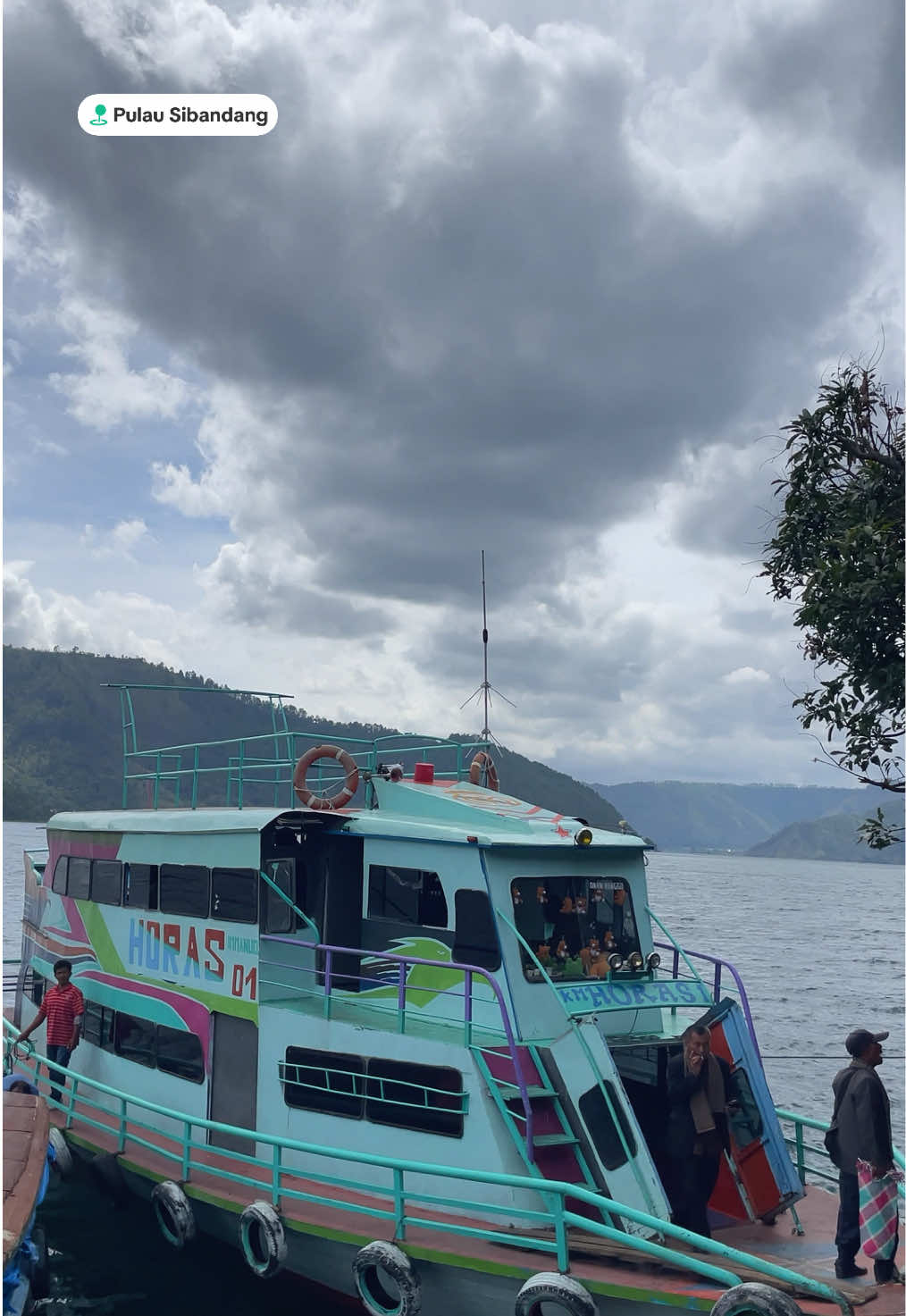 Rombongan ke Pulau sibandang#kapalkayudanautoba #kmhoras01 #4u #fyp 