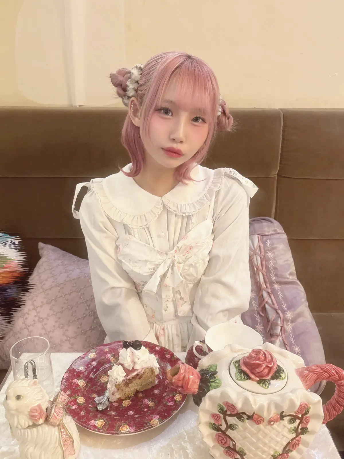 店内もめちゃくちゃ可愛くてお姫様気分になれてハッピー⭐︎ わたしはあんまり甘いものたくさん食べるの得意じゃないんだけど、ケーキの大きさも食べやすくて紅茶も美味しくて最高だった♡