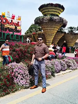 #viral #miraclegardendubai🇦🇪 #dubai #newtrend 