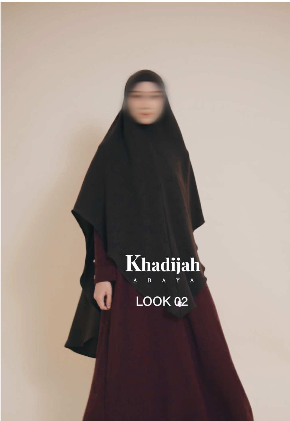 Abaya dengan teknologi Anti UV ini siap menemani perjalanan Naluri yang sedang  bersiap menuju tanah suci. Hadir dengan beragam warna, wudhu friendly, busui friendly, dan saku yang dapat mempermudah proses ibadah. #Naluri lebih suka Aishah Abaya atau Khadijah Abaya? ✨ #OOTDUmroh #AbayaAntiUV #OOTDHijab #OOTDSyari 