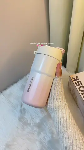 if you want a tumbler then make a wish for it 🥹🫶🏻 #peliflask #coffeemug #pinktumbler #tiktokfinds #tiktokshop 