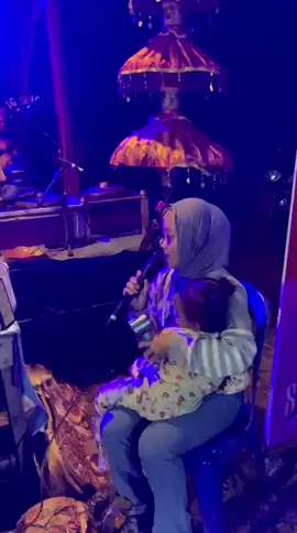 Kanggo kowe🎶 Disambi momong prenn🤣 @New Mbois Saputro  #fyp #jaranan #mbois #jawapride #masukberanda 