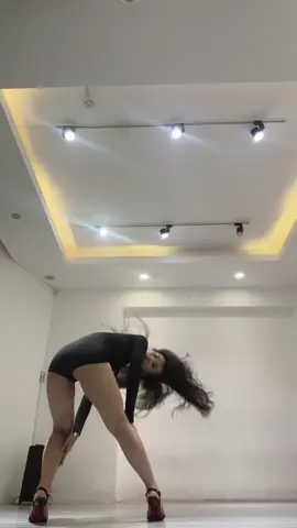 Tất nhiên là hạnh phúc rồi 🥰#hocnhayonline #feelbar #dancebar #hcm #hocnhay 