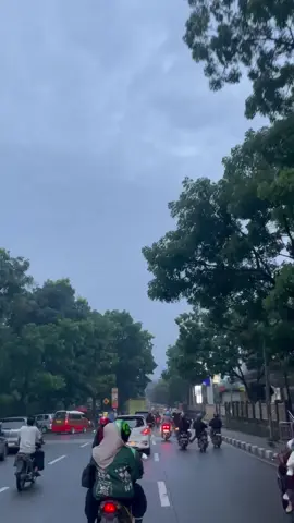 Ademnya Jatinangor setelah hujan #fyp #jatinangor #unpadjatinangor #sumedang #sumedanghits 