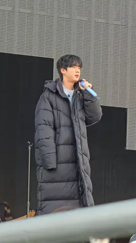 i love him 😆😭 #runseokjin_eptour #jin 