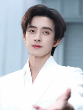 《Arp update dy: “Những bông hoa của mùa đông đều nở rộ trong tay anh rồi”》  Mang lễ đường đến đây ngay. Chú rể của toi 💐  #arp #ngaothuybang #aoruipeng #ngaothụybằng #aoruipeng_95 #敖瑞鹏 #aoruipeng敖瑞鹏 #ngaothuybang_aoruipeng_敖瑞鹏 