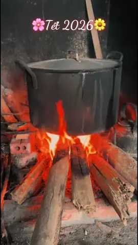 🧧🌼🌸Tết Nhà🌸🌼🧧 Đêm 27 và vẫn đang trông nồi bánh chưng mọi người ạ#tết2026🌸🌸🧧🎆🎇 #tetnguyendan2026🧧🎆🧨 #tetbichngo2026🌸🎆 #têtsumvầy🎆🎇🌼🌸 