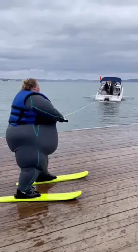 Very Dangerous Water Skiing. Oooops