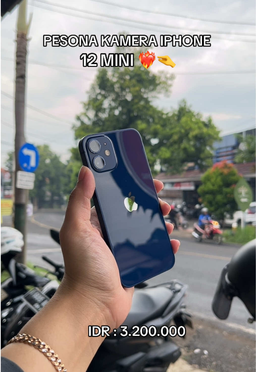 Mendungpun kamera tetap segacor ini ❤️‍🔥#iphone #iphone12mini #simplestorejepara #fyp #lewatberanda 