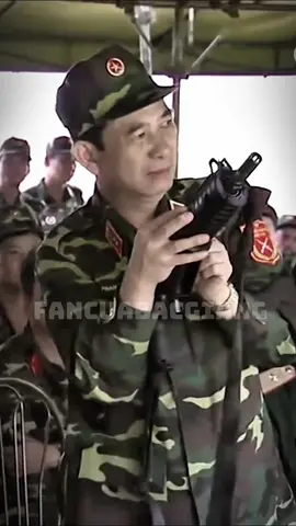 Bác mặc quân phục dã chiến thì chỉ có ngầu đétt 😎#phanvangiang #botruongphanvangiang #botruongboquocphong #daituongphanvangiang 