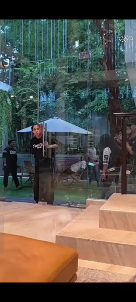 Dapet asupan sore ini dari papi ronny☺🫰@ronny_siswanto08 thank you yo pi udah spill kopan🐼 buat PandaGank🙏🏻🫶 @djpandaofficials koko lagi fokus pemotretan📸🥰 #djpanda #pandagank #foryou #viral #fyp 