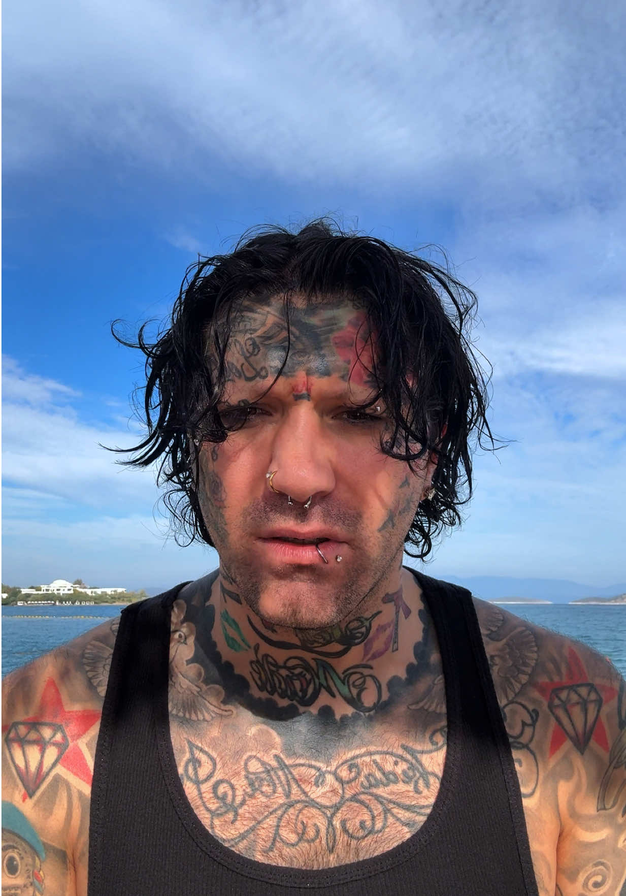 как правильно говорит шнейне,пэпэ,фа,втфаа кхе кхе 👢 Тгшка:Ганвест