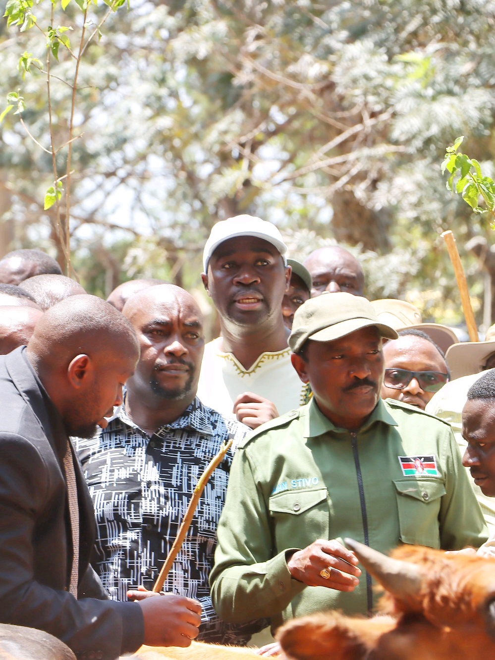 This afternoon at Kang'o Ka Jaramogi to lay wreath to Baba Rt. Hon. Raila Odinga in Bondo, Siaya County. #Formnikujituma