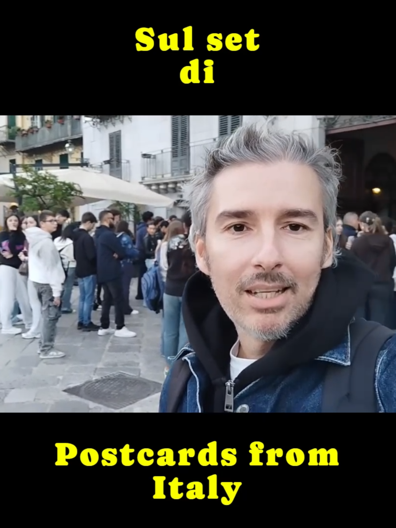 Palermo, 5 novembre 2025 Nuove immagini dal set di 'Postcards from Italy' Tanta delusione per le fan di Nicole Wallace, che per l'ennesima volta non si è fermata per una foto e/o autografo. #postcardsfromitaly #nicolewallace #palermo