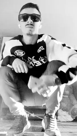 @👑 одинок 👑 @👑 знакомлюсь🖤 