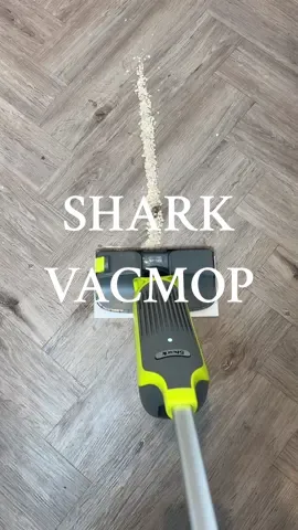 AND ITS ON SALE RIGHT NOW!!!! BONUS!!! 🔥 #sharkvacmop #sharkclean #sharkvacmopcordless 