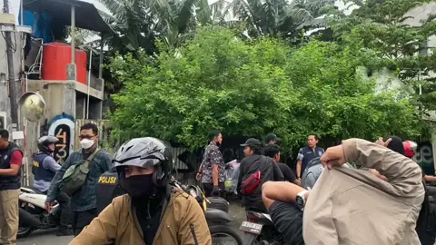 BNN RI Grebek Kampung Ambon untuk berantas Narkoboy Kamis (6/11/2025). #narkoboy #fyp #viral #sabu 