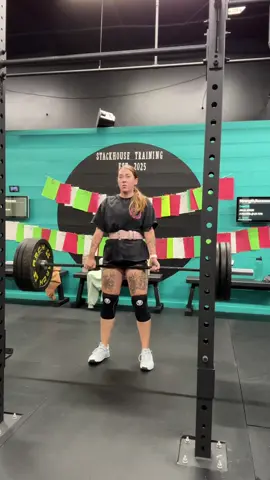 Lifting & dancing every morning 💁🏼‍♀️ #GymTok #gymmotivation #workoutmotivation #workoutchallenge 