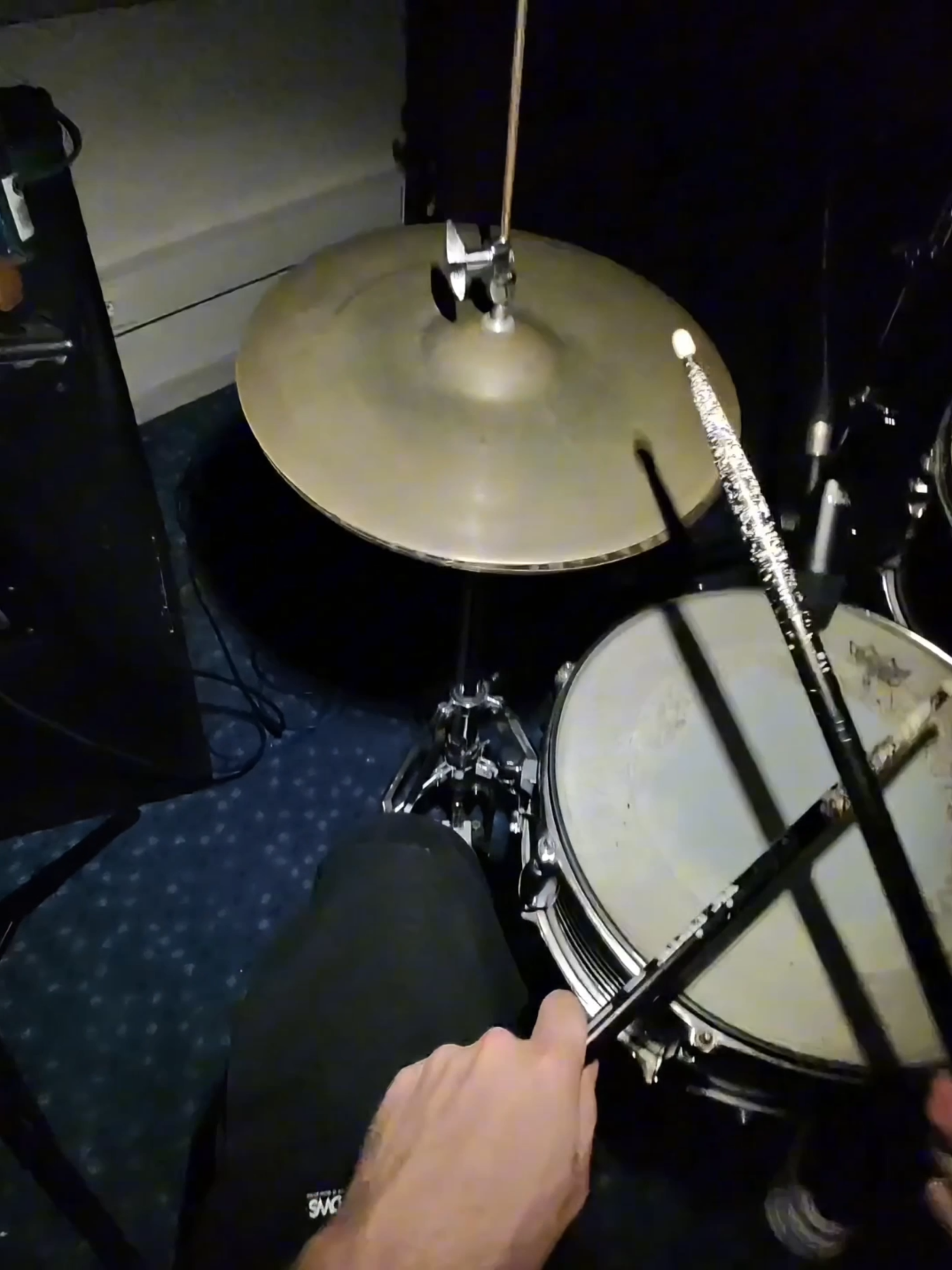 Güldür beni doktor #canbonomo #hikayembitmedi #bateri #davulemre