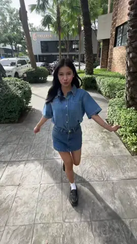 Just good denim and good energy. 💘✨ #paradoxical #denim #denimskort #denimskirt #denimtop 