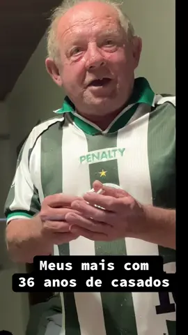 Esses dois são demais … brigam o dia todo … mas não se largam hahahah  #pai #mae #casalengraçado #avos #meme 