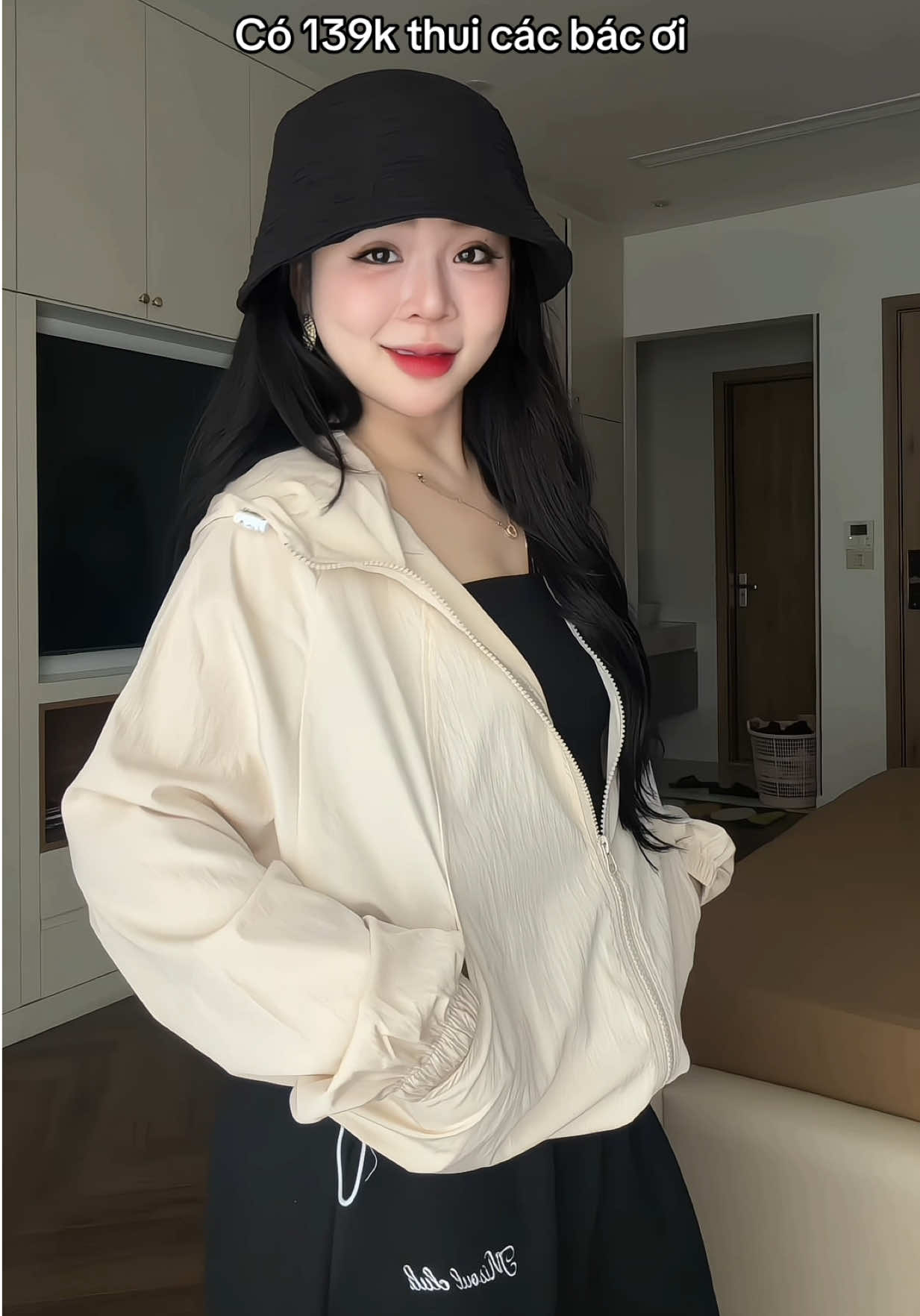 Thời tiết này đúng chỉ hợp mặc áo khoác gió mn nhò #tiktok #tiktokviral #hienday99 #thoitrangnu #xuhuong 