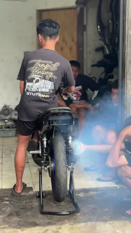 #promomakanharian #roadraceindonesia #2strokeindonesia #bebek116cc #balapmotorindonesia 