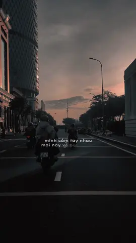 Mình cầm tay nhau mai này về bên nhau#captions #sttbuontamtrang #nhactamtrang 