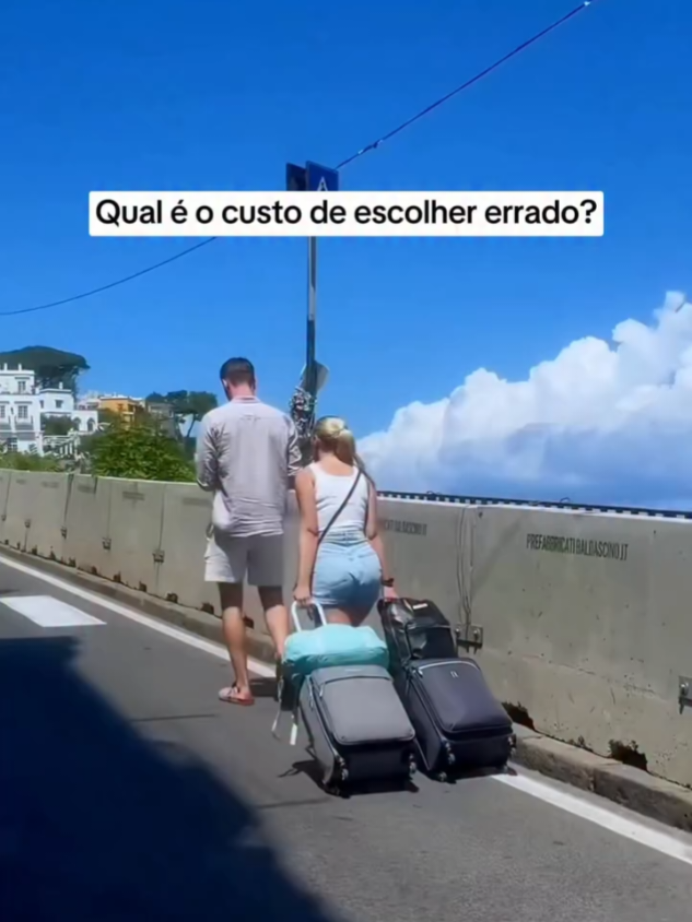 “Parceiro ajuda, folgado pesa” Por isso, a terapia é pra você. Ela te ajuda a curar as feridas do passado, a entender por que você escolhe errado e a reconhecer o seu valor. Com o tempo, você aprende a diferenciar um homem de verdade de um 