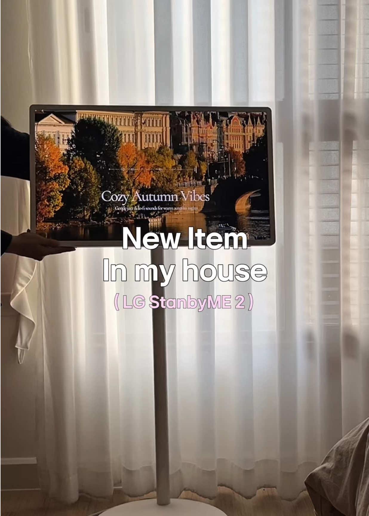 New Item in my house 🥹 ตั้งแต่มี LG StanbyME 2 ก็เหมือนมีเพื่อนทำงานจริงๆค่ะ อยู่ด้วยกันทุกวันเล้ยยย  #LGStanbyME2 #LifestyleScreen #ให้คุณไปสุดทุกไลฟ์สไตล์ #HomeDecor #RoomDecor