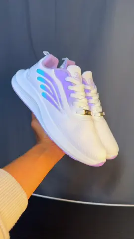 #sepatucewek #sepatuwanita #sepatusneakerswanita #sepatuolahragawanita #sepatuori 