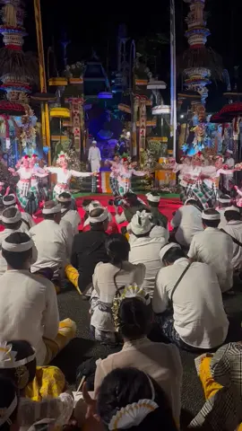 Rejang Pemendak Phala Buana Anyar 😇😍 #desaadatsangeh #purapucaksari #rejangpemendak #bali #sugreratu🙏🏻 