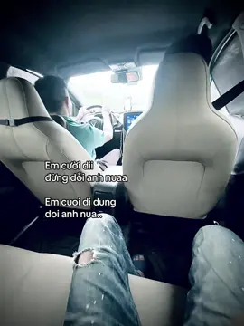 Em cười đi đừng dỗi anh nuaa……..