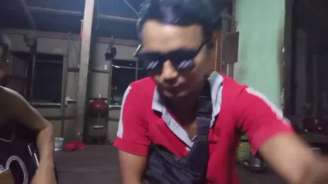 ဟိုဆိုဒီဆိုသူများရွှာထဲအော်အီးအီးအွတ်