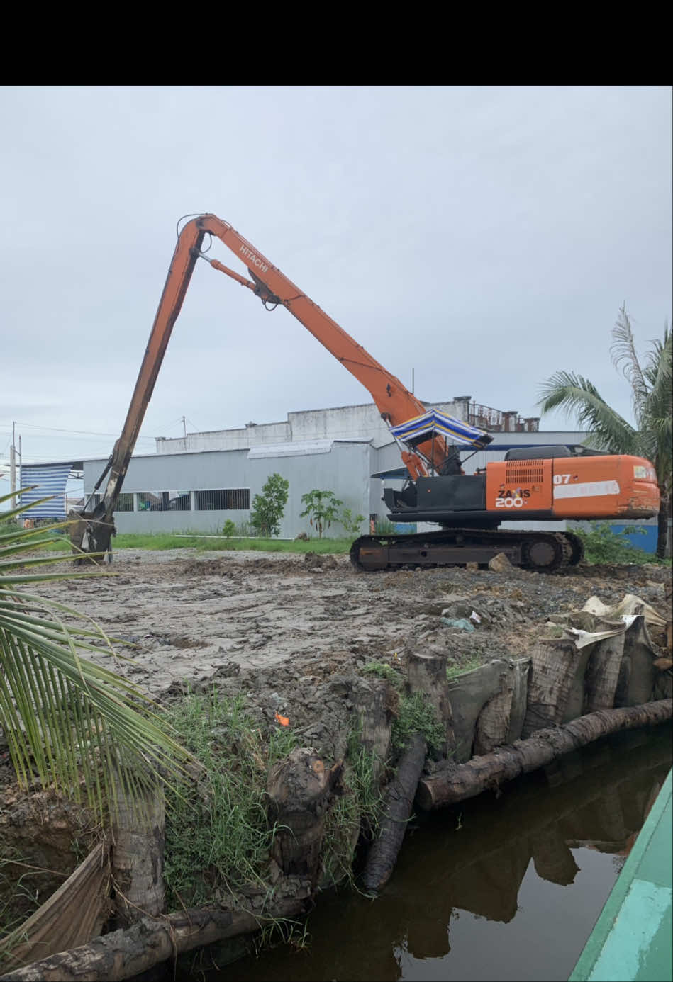 Kĩ niệm còn sót lại với em nó🥹#xuhuongcandaihitachi #xecuocmientay🥰 #buontamtrang🙂💔 