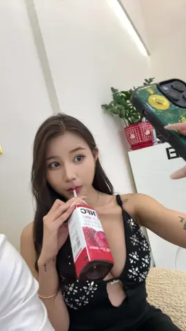 你拍我，我拍你，哈哈。