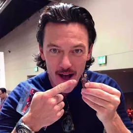 quick vid i made because this man is so underrated i love him so so much #lukeevans #lukeevansedit #bardthebowman #draculauntold #immortals