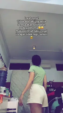 Lampu juga tdak mau kalah kelap kelip😌😌 #ariesgirl #fypage #viral #nttpride🏝🔥 #laguviral 