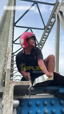 Gagal merayap besi #koplakrebornchannel #viral #trendingvideo #komedi 