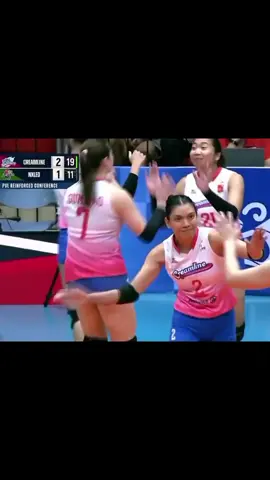 kakapasok palang back to back points na agad kay ate ly, sayang ngalang d siya masayodong binabad sa game sana next game kasali na siya sa first six, but ang importante panalo creamline🩷🍦 #alyssavaldez #phenom #premiervolleyballleague #creamlinecoolsmashers #pvlreinforcedconference2025 
