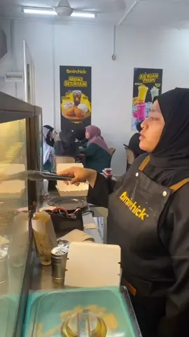 Thanks adik adik datang Dine in makan set nasi Combo A🫰🏻  #amirchick #chickentender #ayampopcorn 