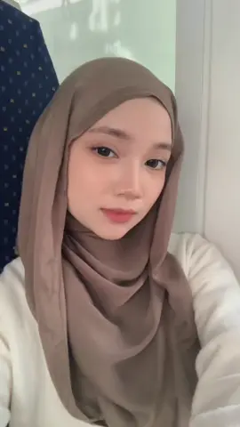 lens from uuyai in code pearl grey guyss :))