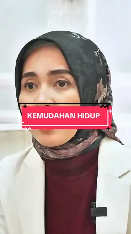 > Pernah ngerasa lelah tapi gak tahu kenapa? Kadang, yang kita butuhin bukan “lebih kuat”, tapi lebih paham diri sendiri. Aku tulis eBook ini buat kamu yang lagi berjuang diam-diam — tentang cara berdamai sama pikiran dan perasaan sendiri 💛 📘 Klik link di bio kalau kamu siap mulai memahami dirimu sedikit lebih dalam.