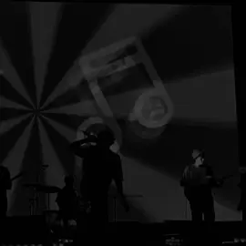 berdansalah,karir ini tak ada artinya >>> #fypシ゚ #fyp #sadstory #liriklagu #hindia 