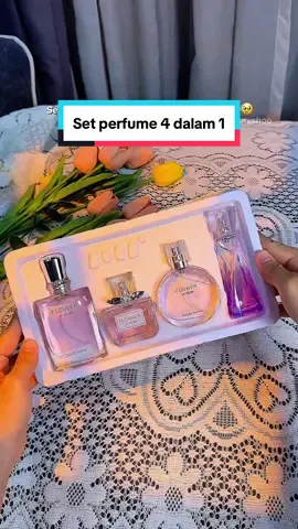 4 bau dalam 1 set, boleh tukar ikut mood harian — memang jimat gila wehh 😍 #perfume #setperfume #wangitahanlama #perfumetiktok #perfumetok 
