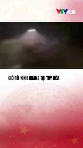 (Nguồn: MXH) Lúc 19h30 hôm nay (6/11/2025) #baoso13đổ bộ vào đất liền các tỉnh Gia Lai - Đắk Lắk, sức gió mạnh nhất cấp 12-13, giật cấp 15. Dự báo trong 3 giờ tới, bão di chuyển chủ yếu theo hướng Tây, tây Bắc, tốc độ khoảng 30km/h#vtvcabtintuc#vtvcab#tiktoknews#vtvprime