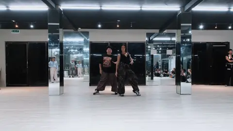 Collab with @JulienneGayleNovelaDelaCalzada  at Backstage Davao! BURAKKKKK!!!