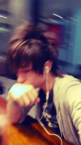 hey! #2000s #y2k #alt #emo #scene 