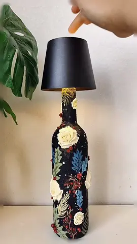 You have found a way to reuse your magnificent bottle#lamp #bestgift #wine 